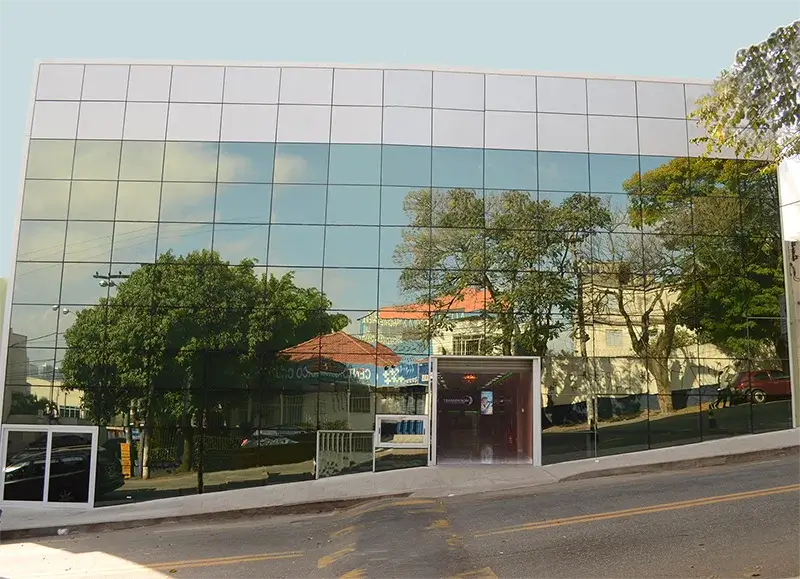 Foto mostra o laboratório em Carapicuíba: unidade da Transduson se encontra na Av. Corifeu de Azevedo Marques, 209 C- região central e a 500 metros da Estação Carapicuíba, que conecta a cidade à rede metroviária da capital paulista